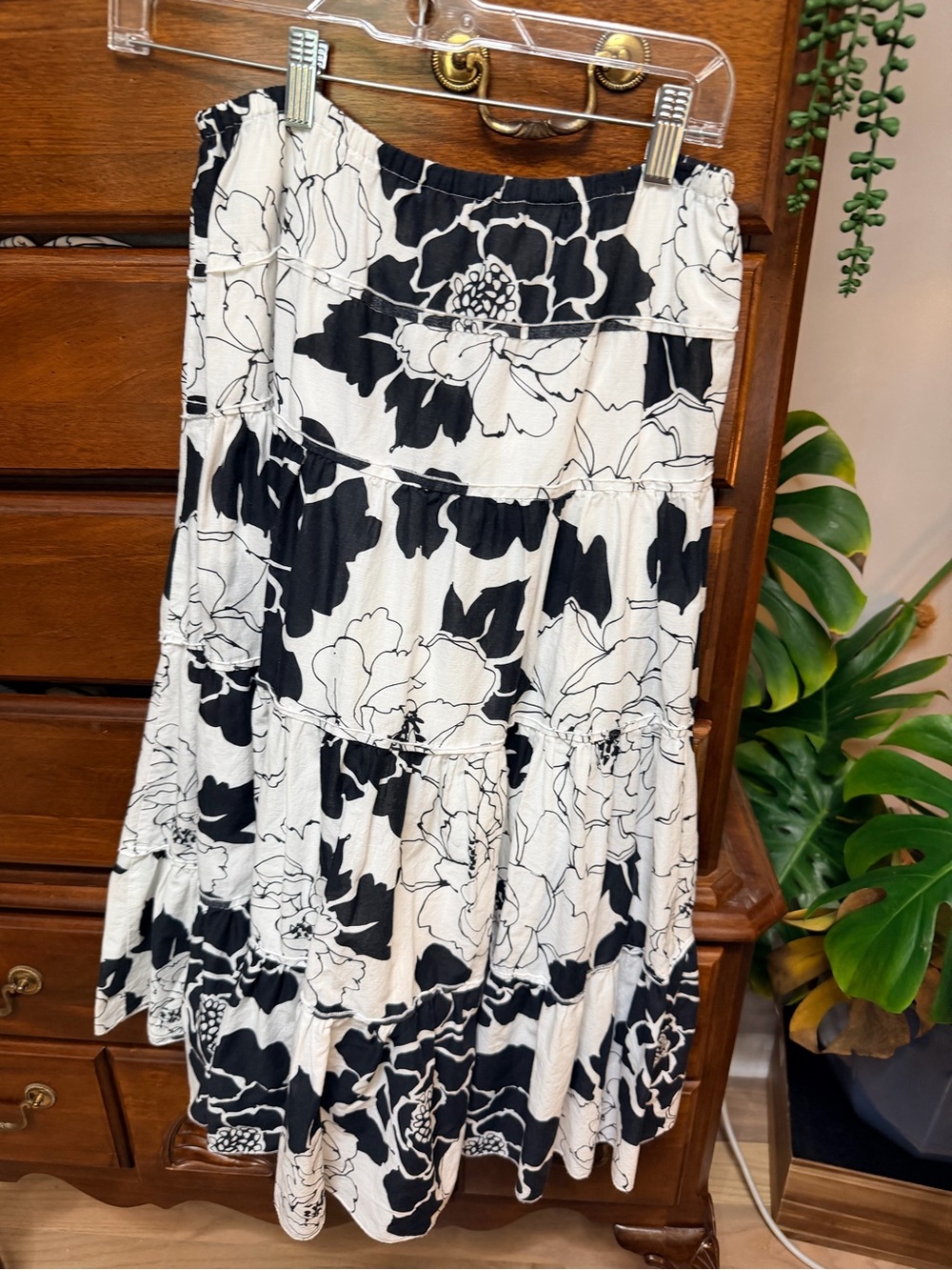 Sunny Leigh Black and White Floral Tiered 100 cotton Midi Skirt